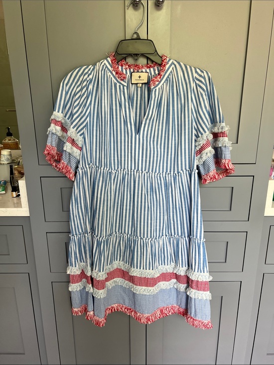 Tuckernuck Dresses & Skirts - Tuckernuck striped dress small